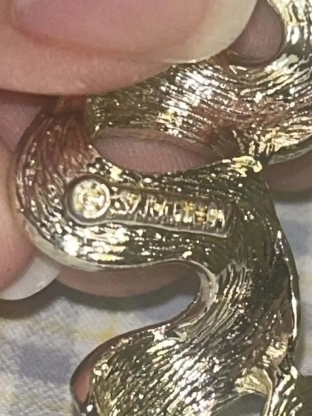 Vintage Sarah Coventry Brooch Ribbon Pendant Swirl Statement Estate Gold Tone